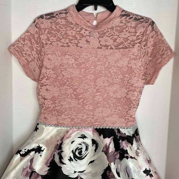 Gorgeous Speechless Kids youth high low floral dress size 18.5 - Picture 4 of 16